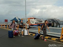 Recovery Pasca Gempa Lombok, Menpar Pantau Pergerakan Wisatawan