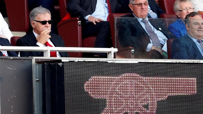 FILE PHOTO: Arsenal owner Stan Kroenke looks on from the stands during their match against Burnley at the Emirates Stadium in London, Britain, May 6, 2018. REUTERS/Matthew Childs/File Photo EDITORIAL USE ONLY. No use with unauthorized audio, video, data, fixture lists, club/league logos or 