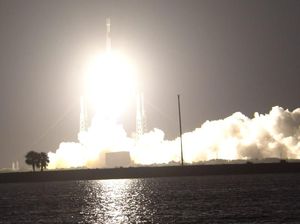 Satelit Merah Putih Selamat Tiba di Orbit Satelit Merah Putih Selamat Tiba di Orbit