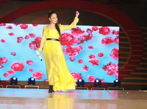 Foto Bareng Siwon SuJu, Bunga Citra Lestari Sukses Bikin Iri