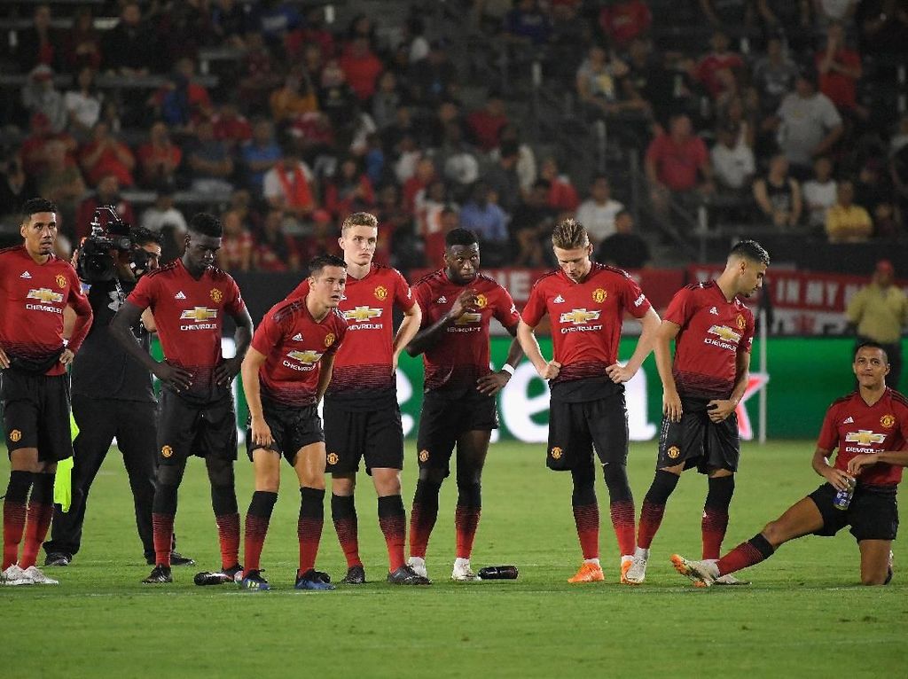 Manchester United Banyak Masalah Manchester United Banyak Masalah
