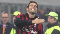 Ricardo Kaka merupakan pemain komplet, yang juga pernah meraih gelar Ballon dOr. Bersama Pirlo di AC Milan, pemain Brasil itu menjadi kunci Rossoneri bisa menjadi juara di Liga Italia dan Liga Champions. (Foto: Marco Luzzani/Getty Images)