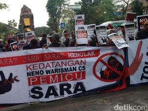 Penolakan #2019GantiPresiden di Berbagai Daerah Berlanjut Penolakan #2019GantiPresiden di Berbagai Daerah Berlanjut