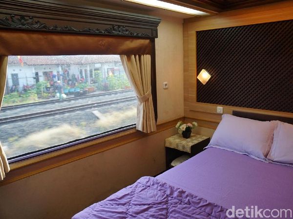 Foto: Kereta Wisata Mewah yang Dinaiki Jokowi, Seperti Apa?