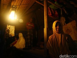 Di Bawah Tenda, Memupuk Asa