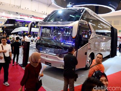 Tidak Hanya Toilet, Kursi Mewah ala Pesawat Juga Terselip di Bus Premium