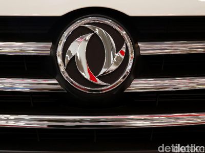 Sama-sama Mobil China, Larisan Wuling atau DFSK?