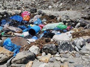 Parah! Gunung Everest Jadi Tempat Sampah Tertinggi Sedunia