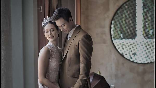 Tak Pakai Sepatu, Ini Hasil Foto Prewedding Baim Wong dan Paula