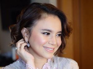 Rossa Gaet Bubah Alfian Bisnis Kosmetik Rossa Gaet Bubah Alfian Bisnis Kosmetik