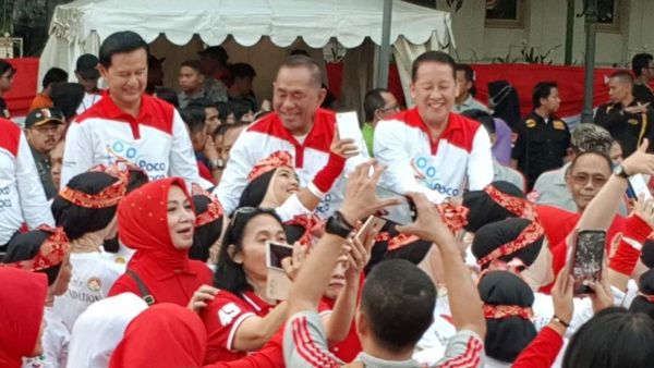 Menhan Ikuti Gelaran Tari Poco-Poco Terbesar di Dunia