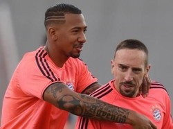Jangan Tinggalkan Bayern, Boateng