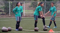 Menpora dan PSSI menargetkan Timnas sepakbola putri untuk bisa finis di target sepuluh besar.