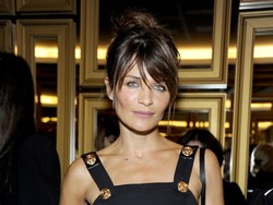 Supermodel Ini Ternyata Lebih Suka Belanja Baju Bekas