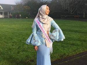 Hijabers Berdarah Indonesia Jadi Top 5 Miss Universe New Zealand Hijabers Berdarah Indonesia Jadi Top 5 Miss Universe New Zealand