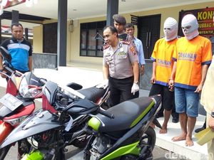 Jual Motor Curian di Facebook, Pemuda Kembar ini Gagal Beli HP