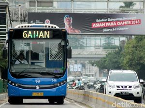 TransJakarta Beroperasi 24 Jam di 13 Koridor Mulai Hari Ini TransJakarta Beroperasi 24 Jam di 13 Koridor Mulai Hari Ini