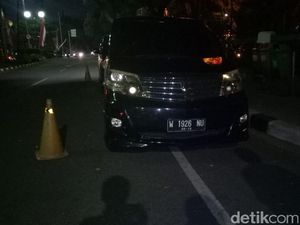 Mobil Pelat RFS dan NU Bertemu di Tugu Kunstkring