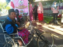 Tiap Jumat, Warung ini Beri Sarapan Gratis untuk Kaum Duafa