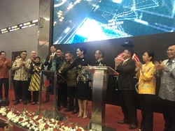 OJK Buka Perdagangan Saham Bareng Nasdaq