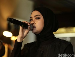 Bagaimana Ayudia Bing Slamet dan Ditto Memandang Arti Rindu?