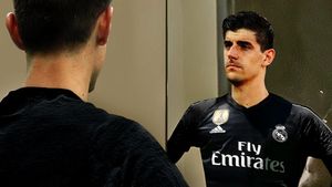 Meme-Meme Rumor Thibaut Courtois ke Real Madrid