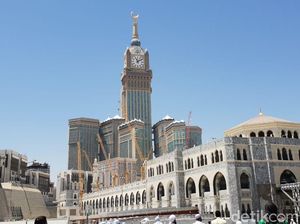 Zamzam Tower, Bangunan Tinggi di Makkah yang Bikin Turis Penasaran