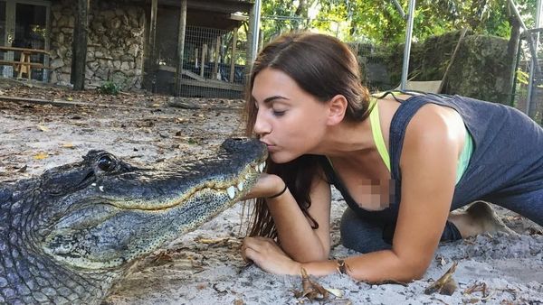 Kenalan dengan Gabby, Wanita Super Pemberani Penakluk Buaya