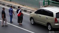 Aksi-aksi Tidak Tertib yang Membahayakan Pengguna Jalan