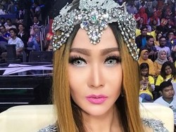 Fotonya Dikomentari Editan karena Sempurna, Ini Jawaban Menohok Inul