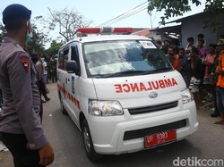 Tim Penyelamat Masih Cari Korban di Reruntuhan Masjid Lombok Utara