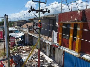 Begini Perjuangan PLN Pulihkan Listrik di Lombok