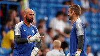 Siapakah di antara keduanya yang bakal jadi kiper inti Chelsea musim ini, Rob Green atau Willy Caballero? Kalau ditanya ke fans Chelsea, mungkin tidak keduanya. Chelsea kini tengah mencari kiper nomor satu baru karena Thibaut Courtois akan pergi. (John Sibley/Reuters)