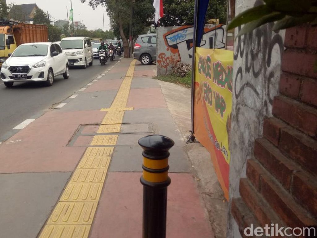Cerita Warga tentang Pemukulan Pejalan Kaki yang Tegur Pemotor Cerita Warga tentang Pemukulan Pejalan Kaki yang Tegur Pemotor