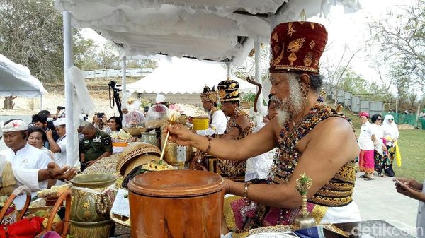Potret Ritual Pamungkas Sebelum Peresmian Patung GWK