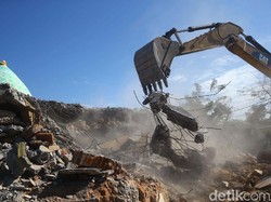 Listrik Masih Padam, Korban Terjebak Reruntuhan Sulit Bertahan