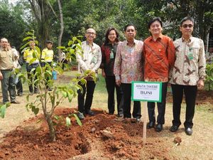 Simbol 25 Tahun Kerja Sama Indonesia-Jepang Lindungi Lingkungan