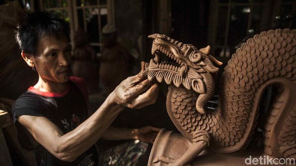 Potret Perajin Seni Rupa Bantul yang Mendunia