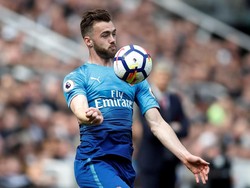 Arsenal Pinjamkan Calum Chambers ke Fulham