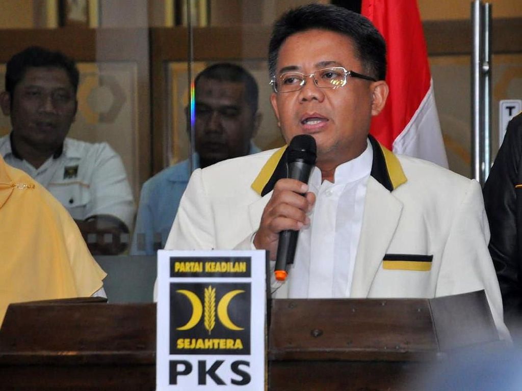 Surat Edaran PKS: Anggota DPR Dukung Kampanye Sandiaga Surat Edaran PKS: Anggota DPR Dukung Kampanye Sandiaga