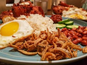 Kalau ke Singapura Mampirlah Cicipi Nasi Lemak Enak di 5 Tempat Ini