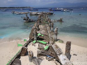 Kerusakan Akibat Gempa di Gili Trawangan