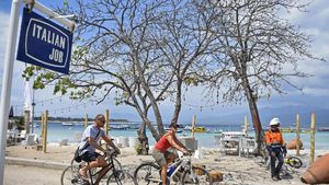 Kehidupan Para Wisatawan di Gili Trawangan Pascagempa
