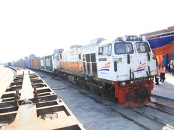 Pertama Kali di Indonesia, Limbah B3 Diangkut Pakai Gerbong KA