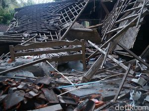 Mendikbud: Guru Korban Gempa Lombok akan Dapat Uang Kaget