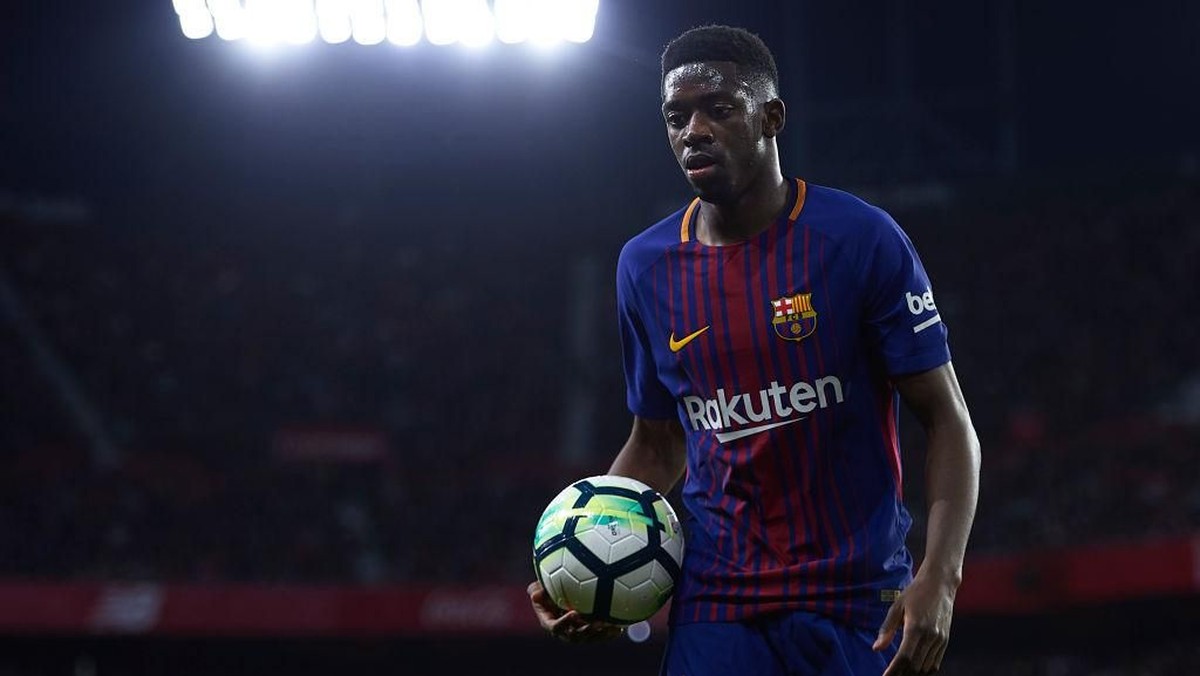 Ousmane Dembele sedang disoroti sikap dan kelakuannya. (Foto: Aitor Alcalde/Getty Images)