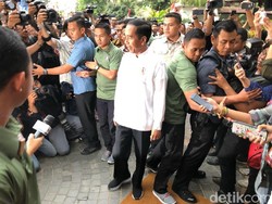 Jokowi Tak Jawab Pertanyaan soal Mahfud Md Batal Cawapres