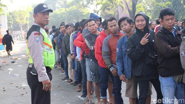 Berangkat Dini Hari pun Tak Dapat Tiket Resmi Semifinal Piala AFF U-16