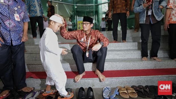 Sandiaga Uno di Balai Kota, Jakarta, Kamis (9/8). (CNN Indonesia/Adhi Wicaksono)