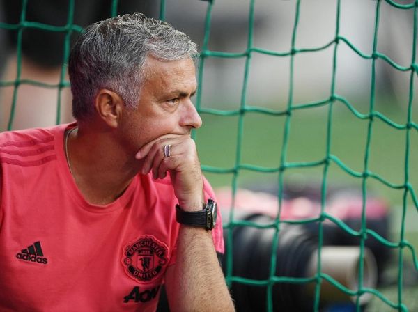 Selain Pogba, 10 Pemain Bintang Ini Pernah Berselisih dengan Mourinho